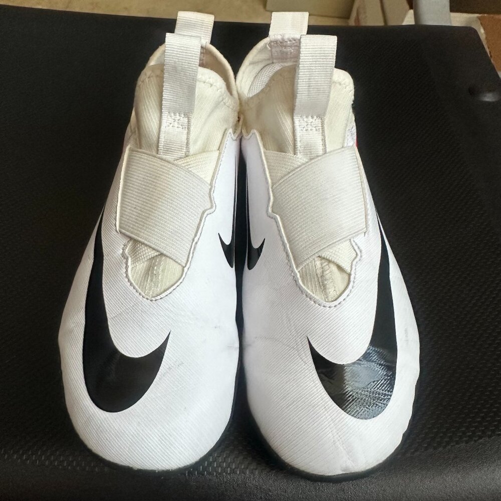 Boys' Nike Air Zoom Indoor Soccer Cleats- Size 2.5